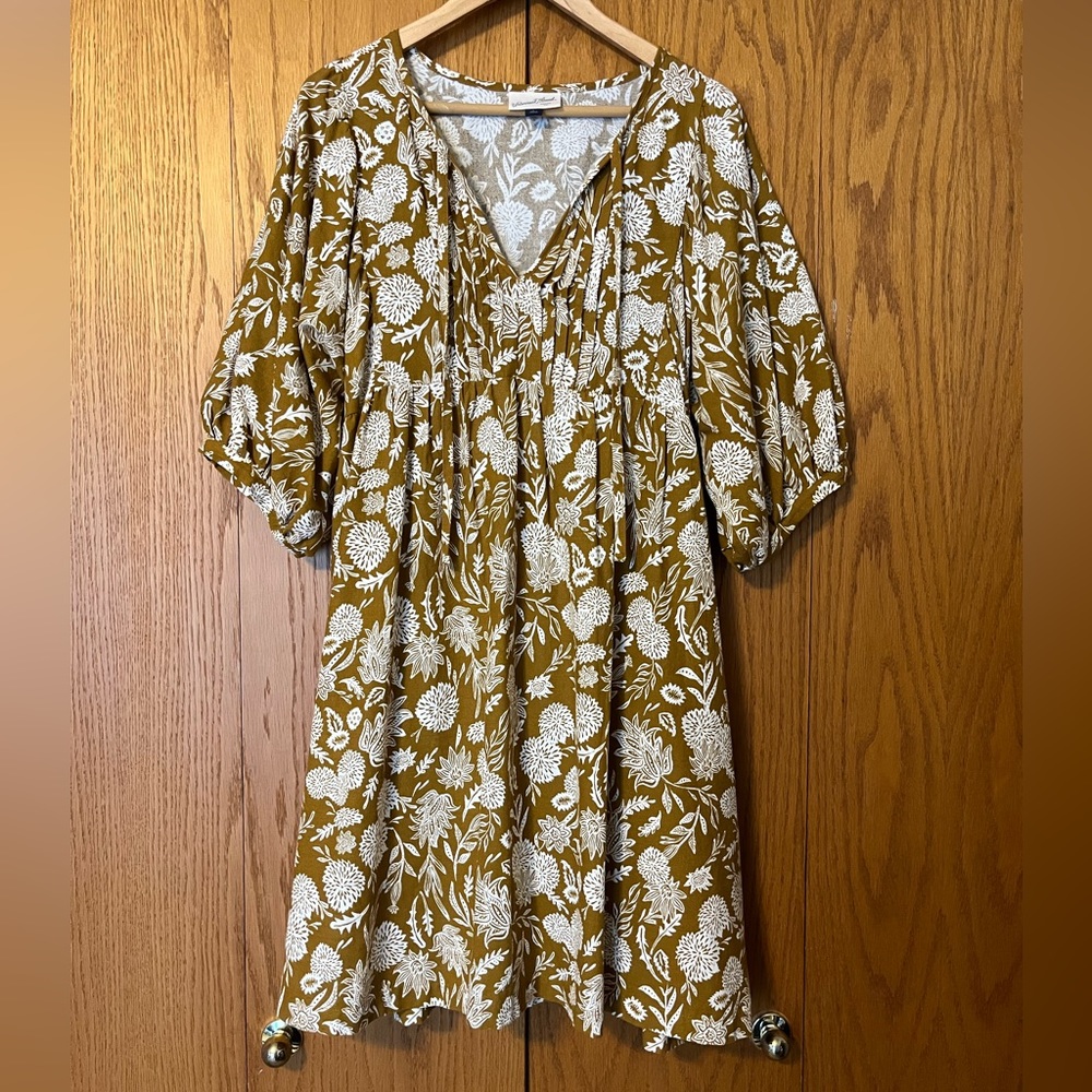 Universal Thread puff sleeve babydoll dress, size L